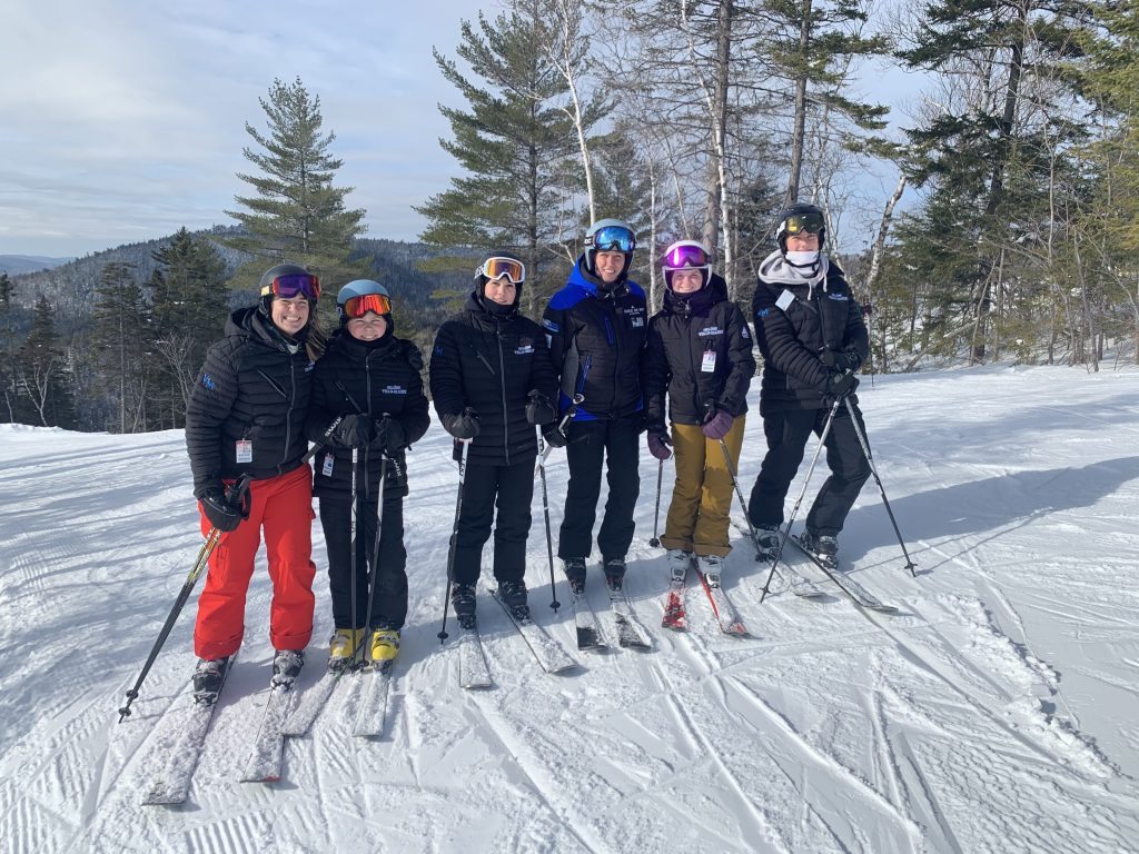 Club de ski et planche